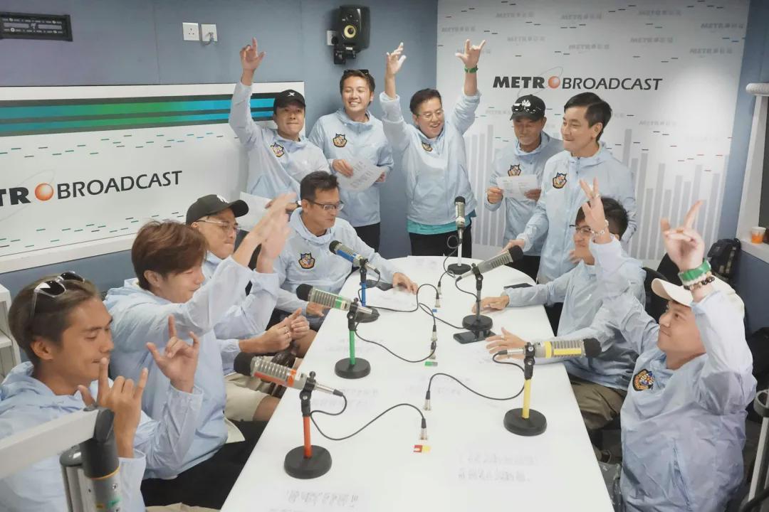 譚詠麟宣傳明星足球隊40周年會歌,弦外之音暗串陳百祥