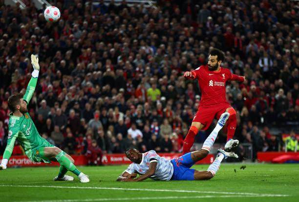 博鱼体育-2场双红会“掌掴”死敌！萨拉赫续约，曼联必须抬一手