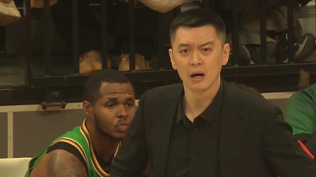 博鱼体育-辽鲁大战杨鸣绝不退缩!三分球问题迫在眉睫,关键还要看外援发挥