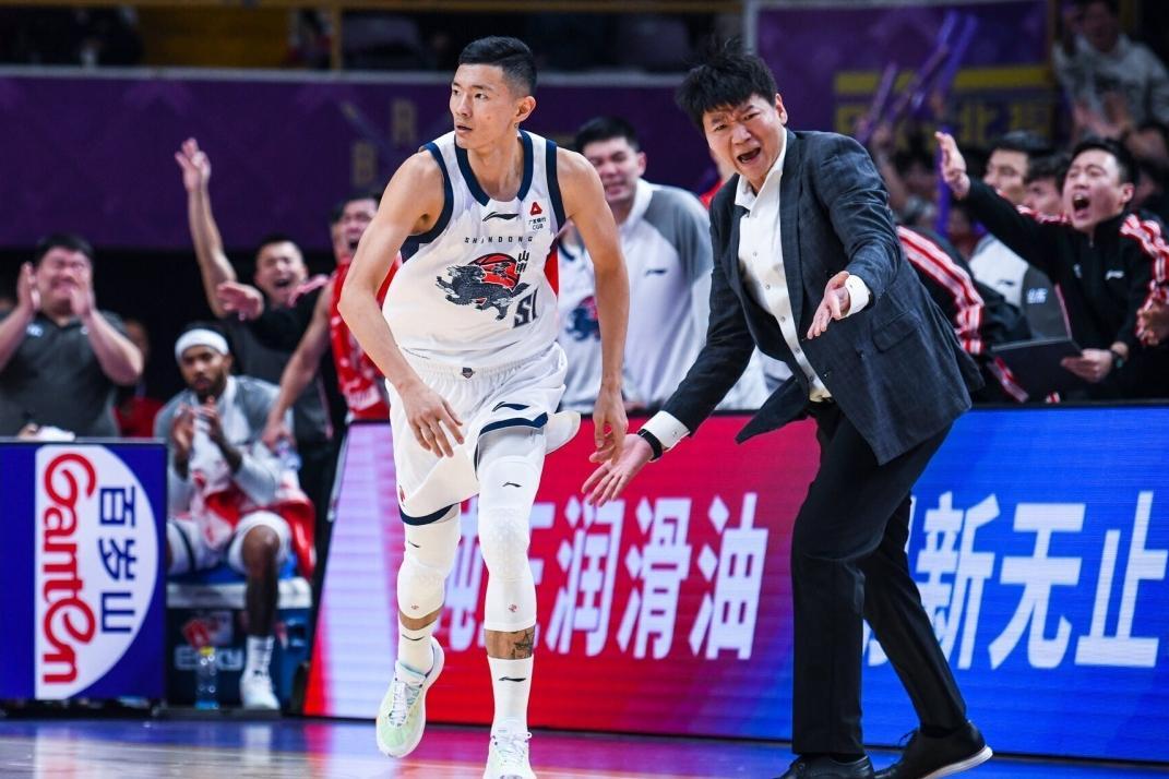 博鱼下载-山东男篮挺进杯赛四强，陈林坚爆发，说明书已找到？