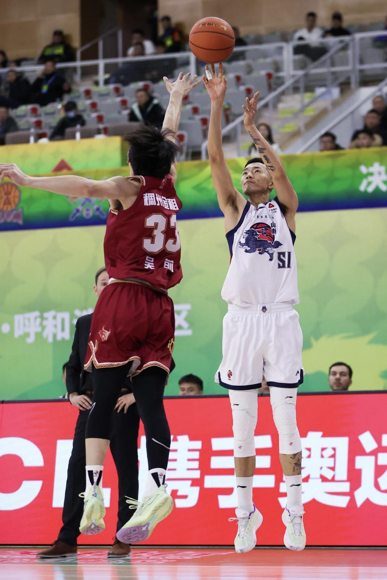 博鱼下载-山东男篮挺进杯赛四强，陈林坚爆发，说明书已找到？