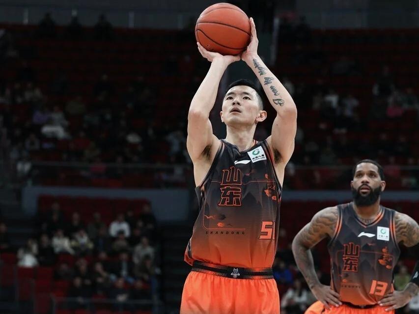 博鱼下载-山东男篮挺进杯赛四强，陈林坚爆发，说明书已找到？