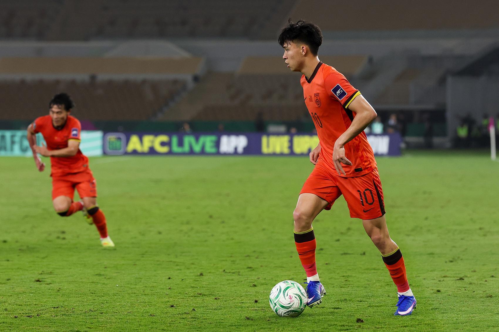 博鱼体育-国足2大新星！徐彬将上演狼队首秀，王钰栋收德甲豪门邀请未成行