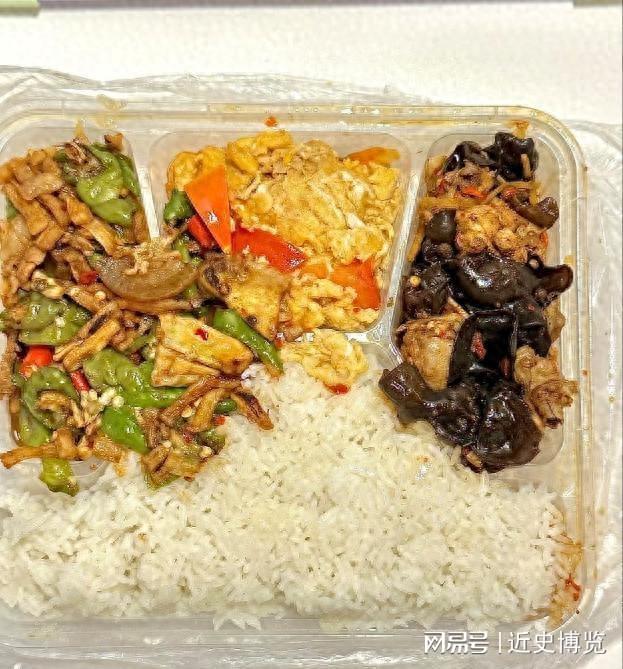 博鱼官网-北京下了死命令，2027年底前，所有中小学必须告别“校外配餐”