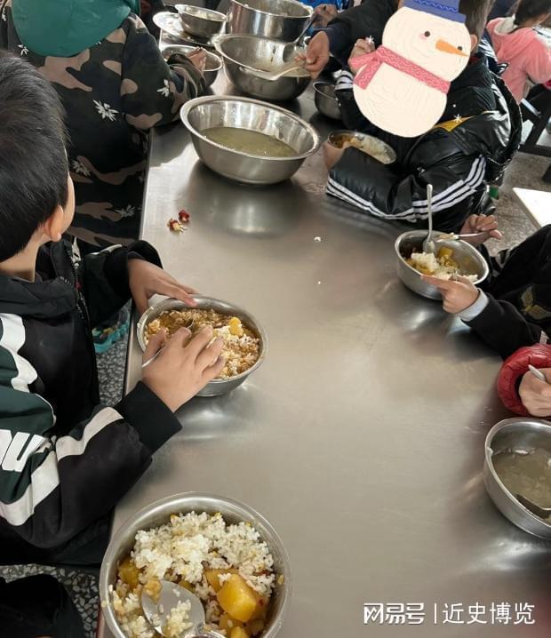 博鱼官网-北京下了死命令，2027年底前，所有中小学必须告别“校外配餐”