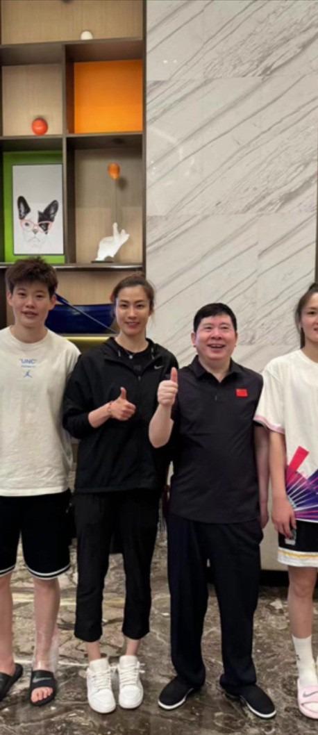 博鱼-原来她就是江苏女篮教练，年轻美貌实力并存，击败卫冕冠军广东队